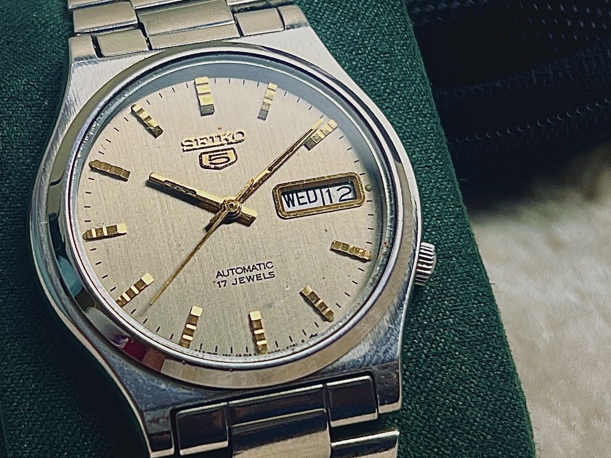 Seiko 5 Automatic 7009-876J (17 Jewel)