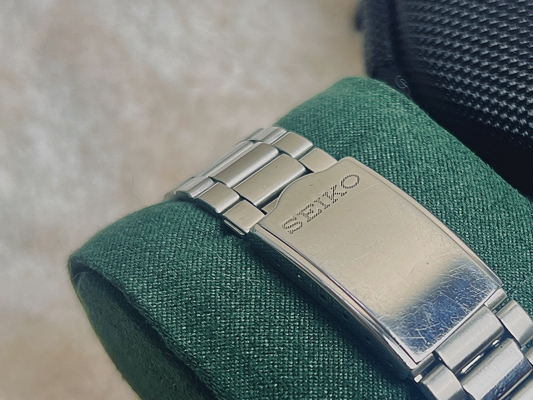 Seiko 5 Automatic 7009-876J (17 Jewel) thumbnail 3