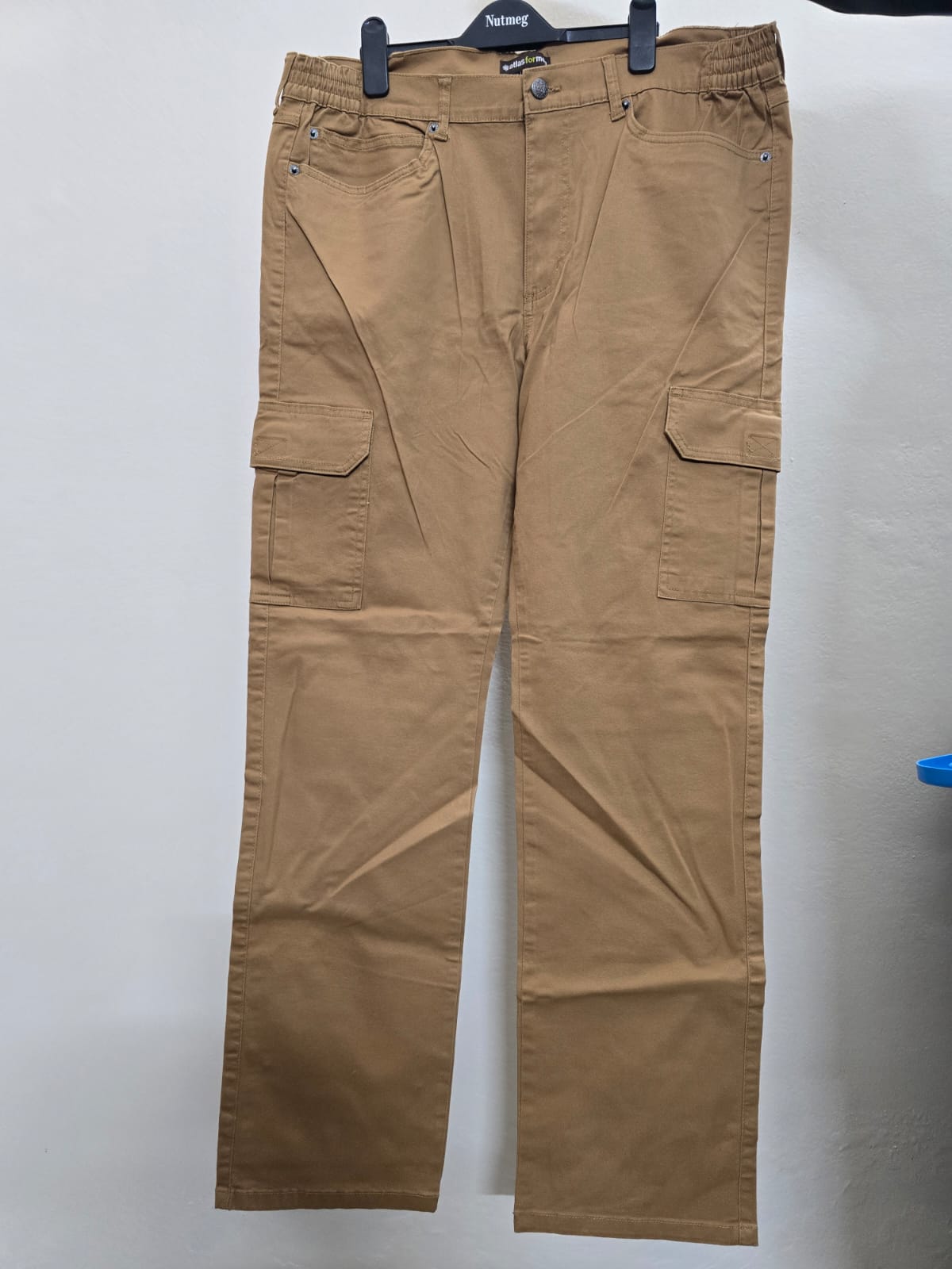 Stylish Tan Cargo - Image 3