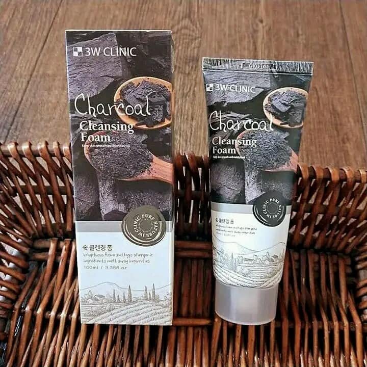 3W Clinic Charcoal Cleansing Foam_img_4