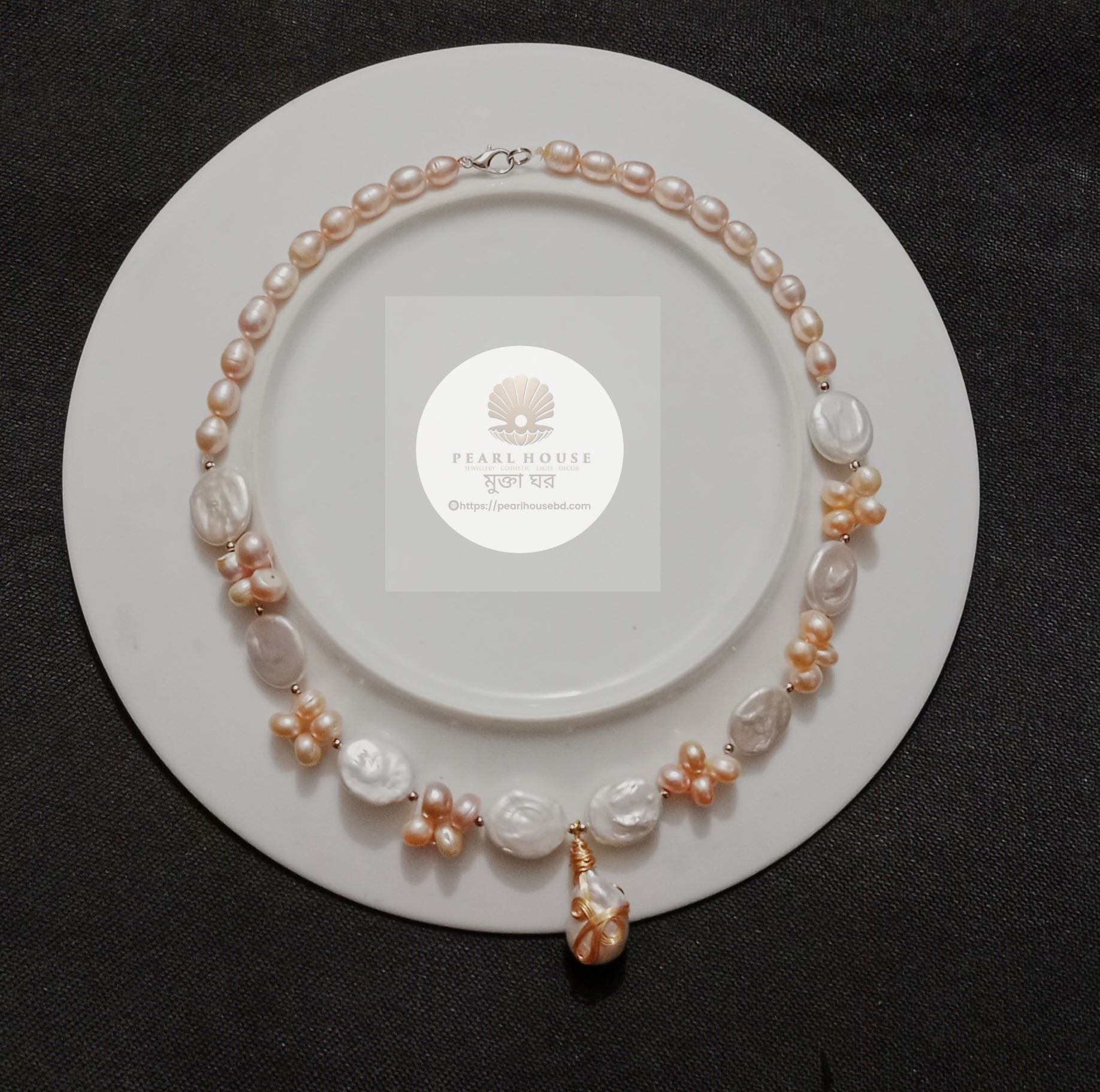 Unique Design Pearl Necklace._img_0