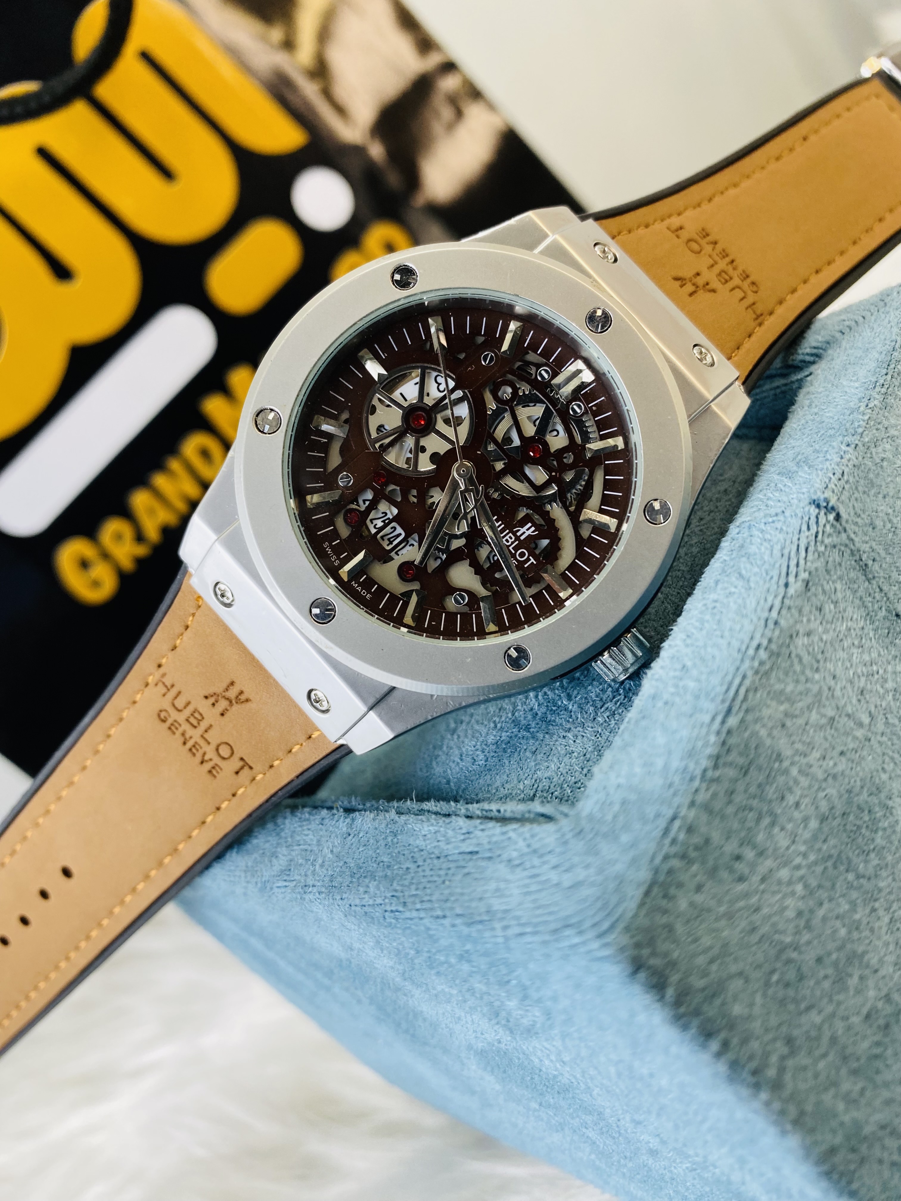 Hublot || Sweep