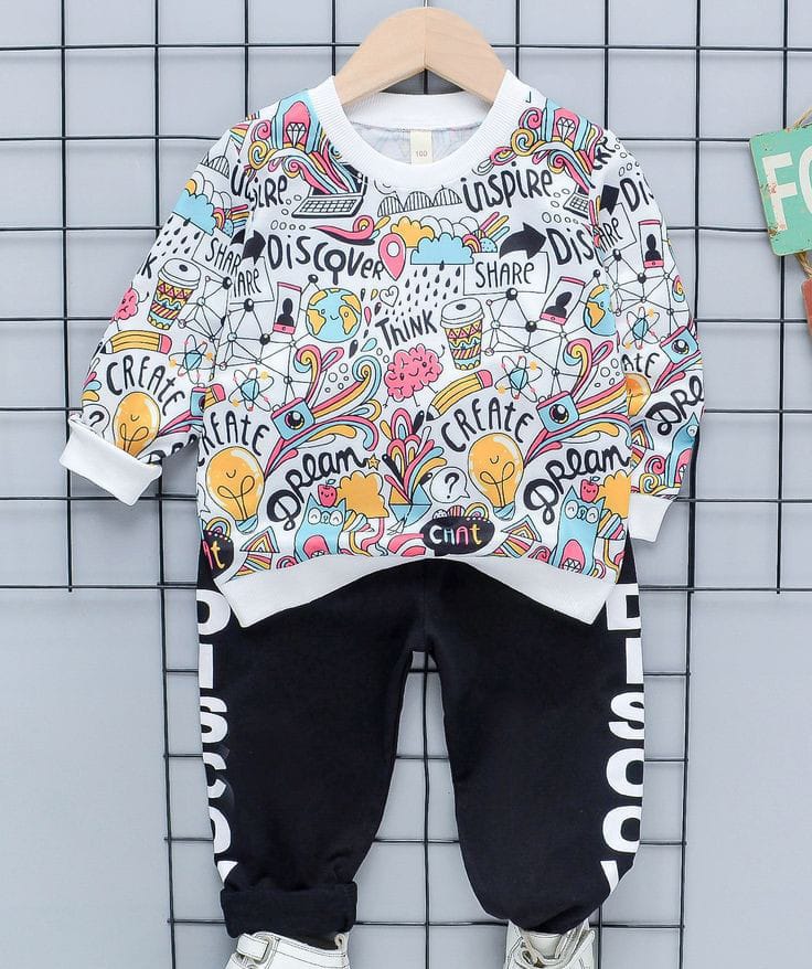 Sweat shirt and trousers set