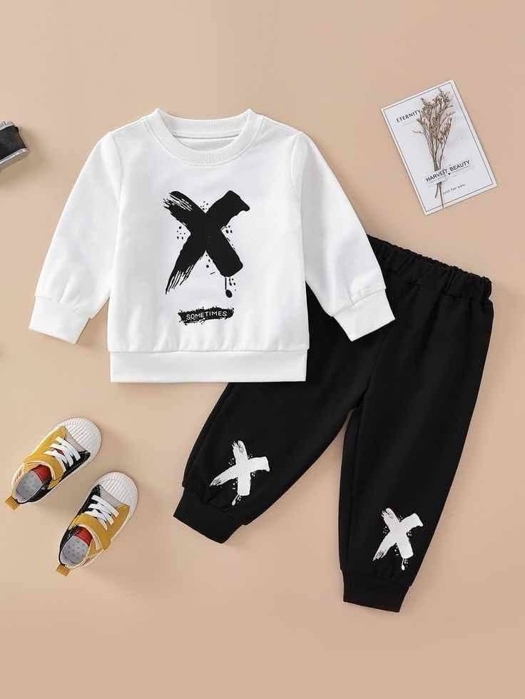 Sweat shirt and trousers set
