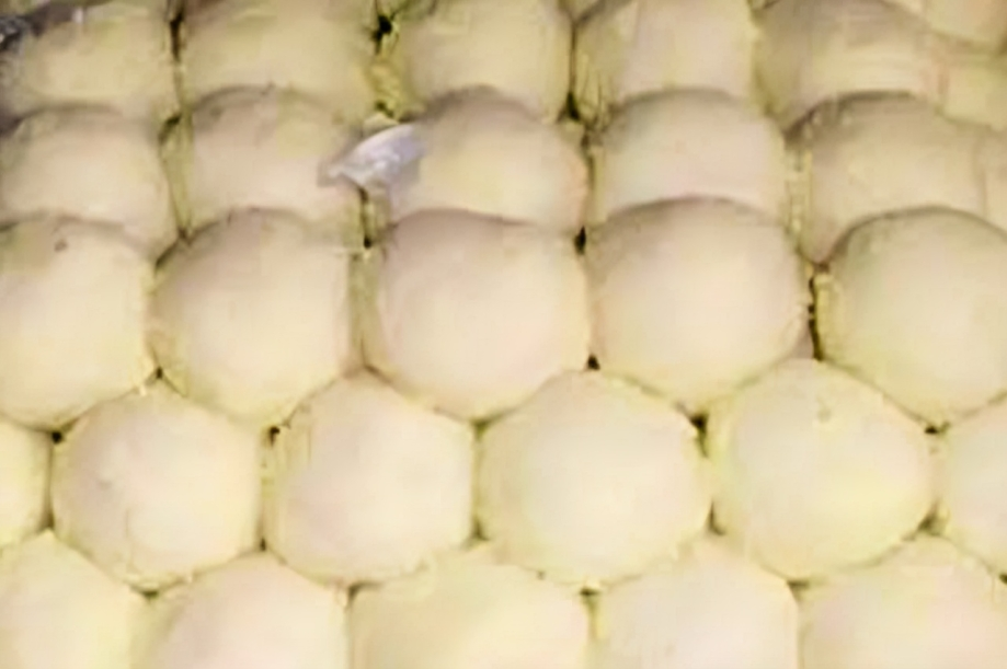নাটরের কাঁচাগোল্লা