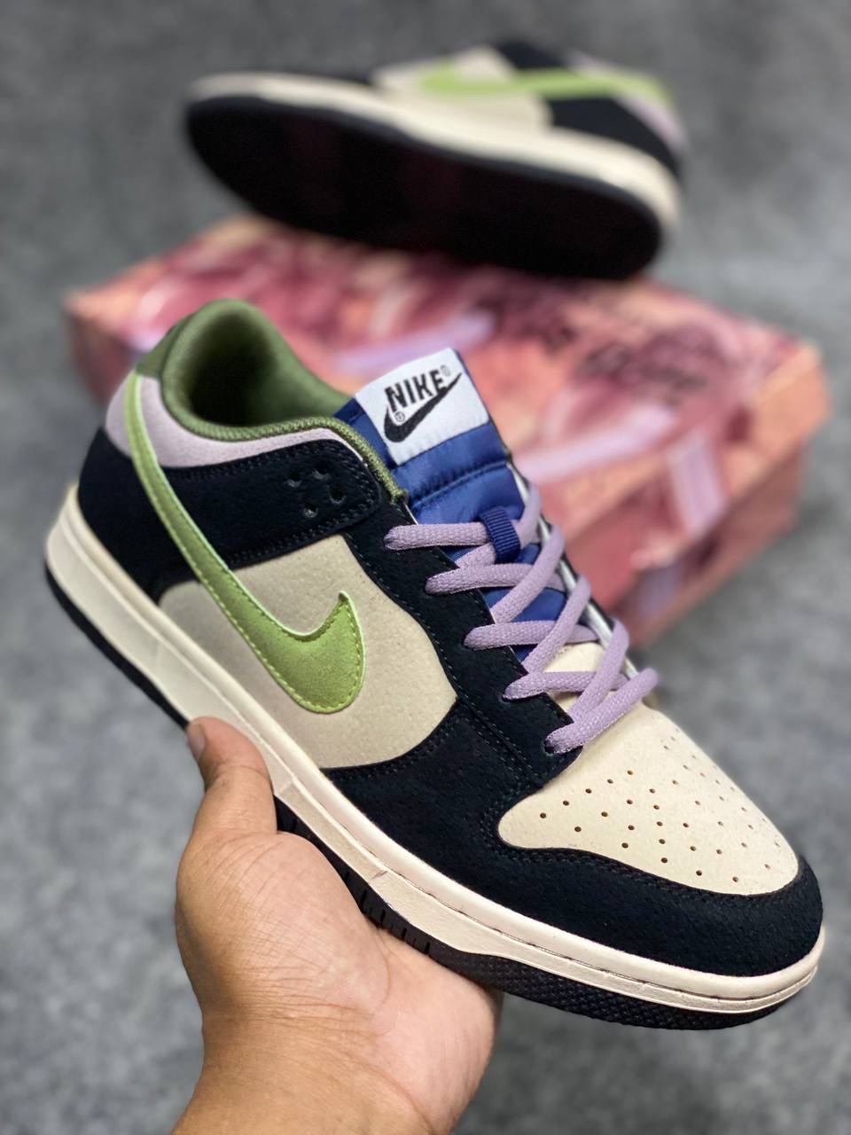 Nike SB Dunk Low x Katsuhiro Otomo 'Steamboy OST' : poison green,mindnight navy and tan (1:1) thumbnail 2