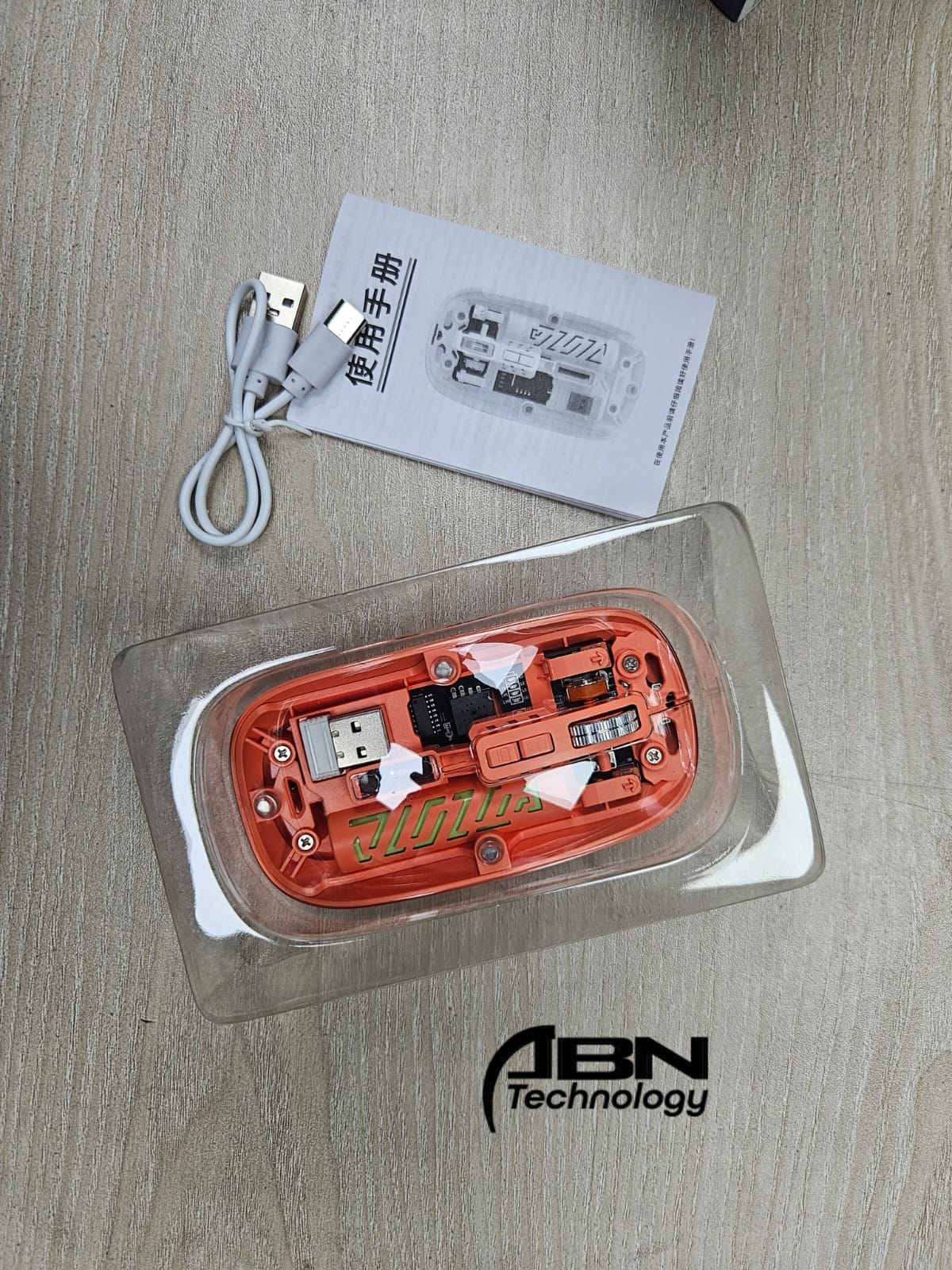 Mouse Q10 Transparent Wireless & Rechargeable.