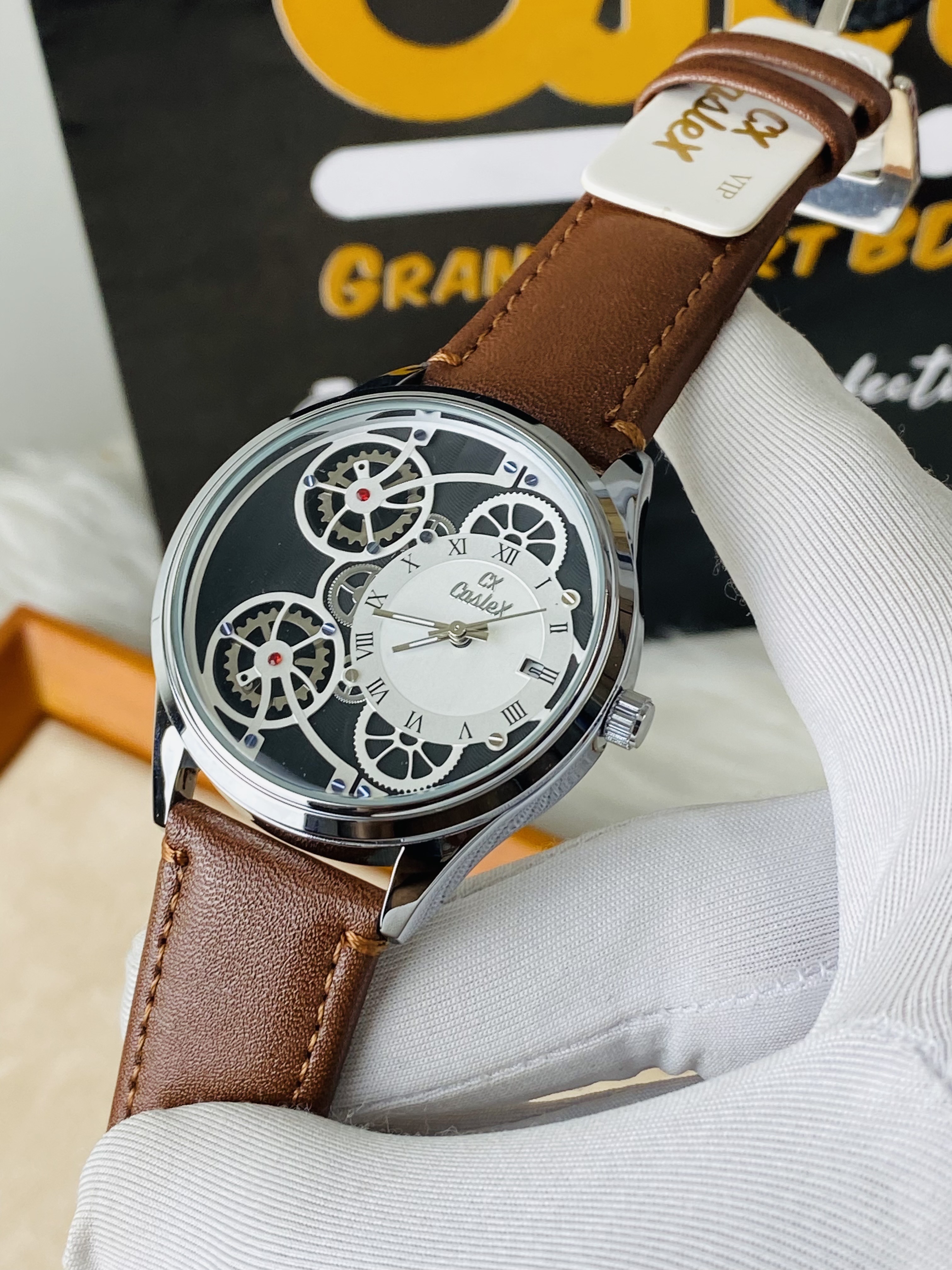 Caslex men's watch with a brown leather