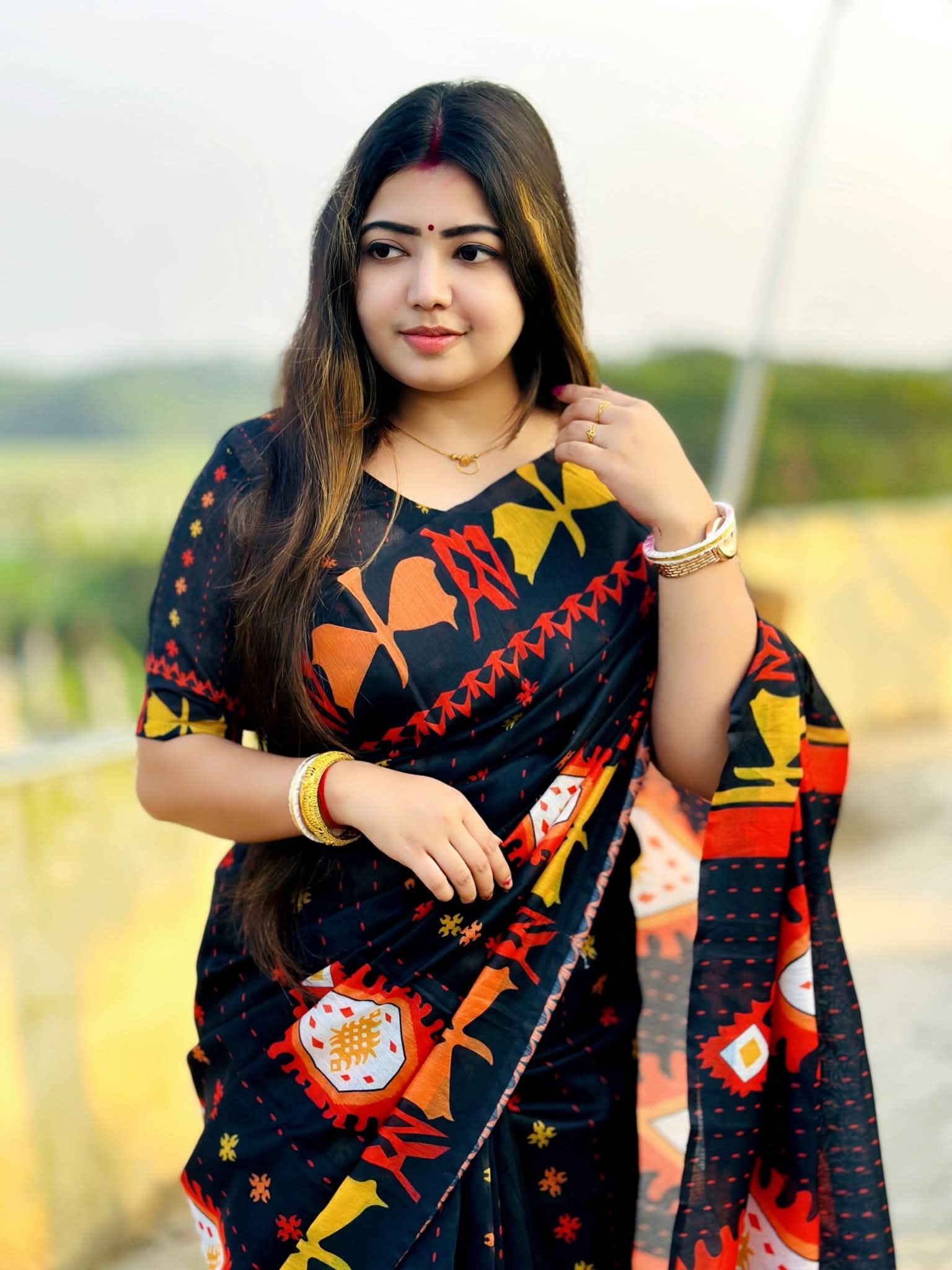 স্কিন প্রিন্ট শাড়ি