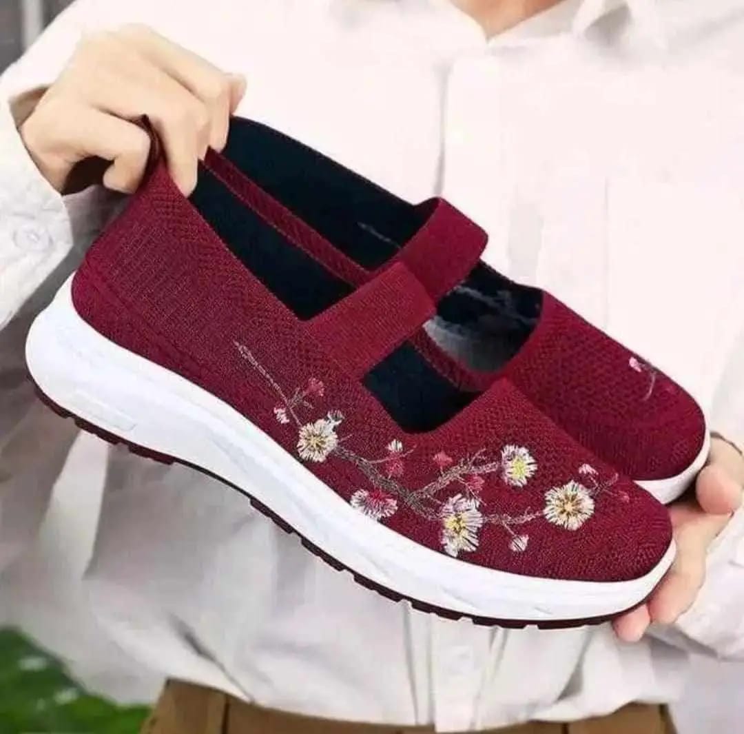 Elegant Women’s Replica Shoes with Stone Work_img_0
