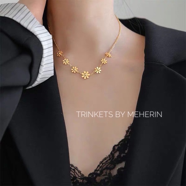 Daisy Floral Neckpiece_img_2