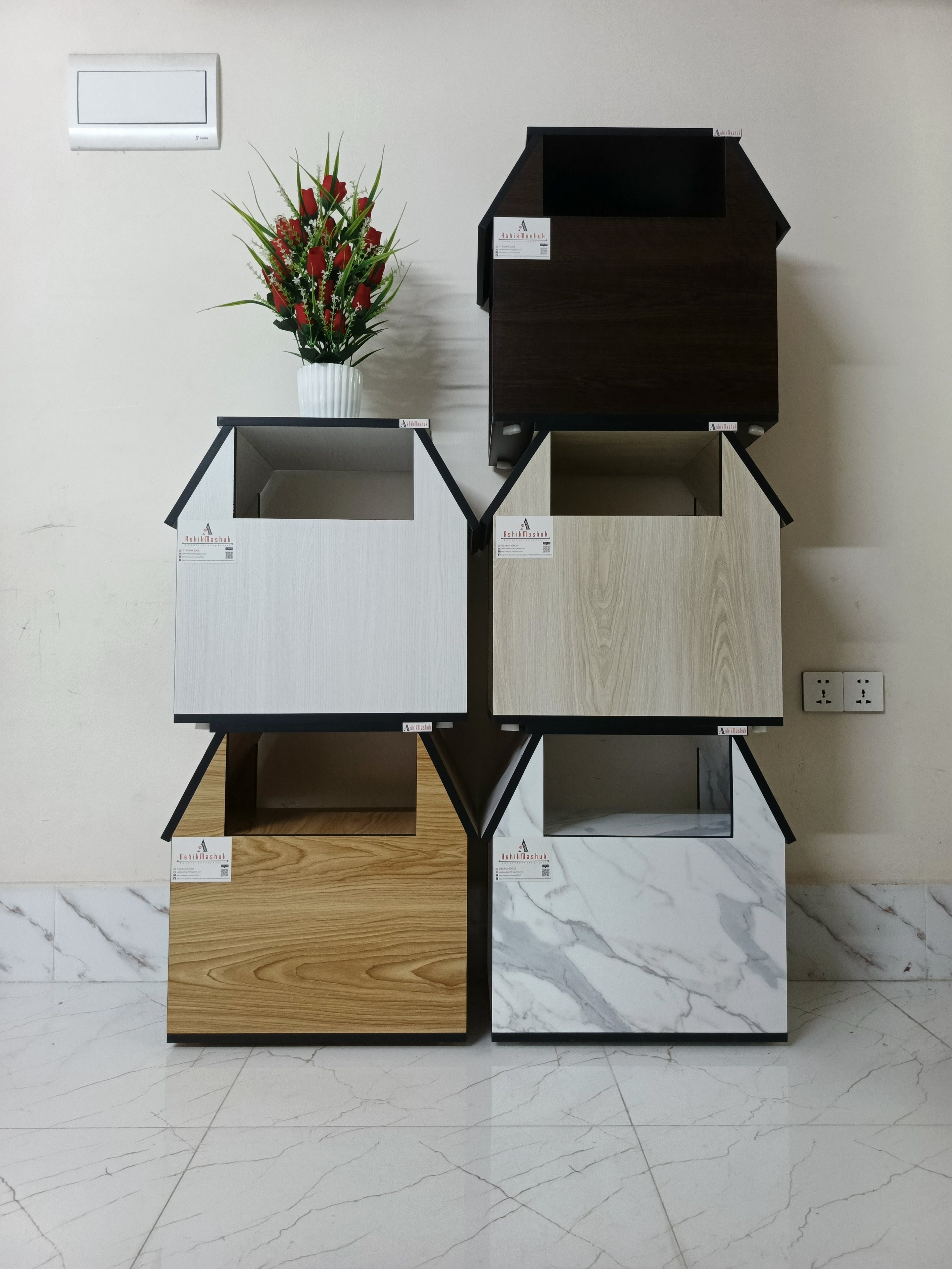IPS Box