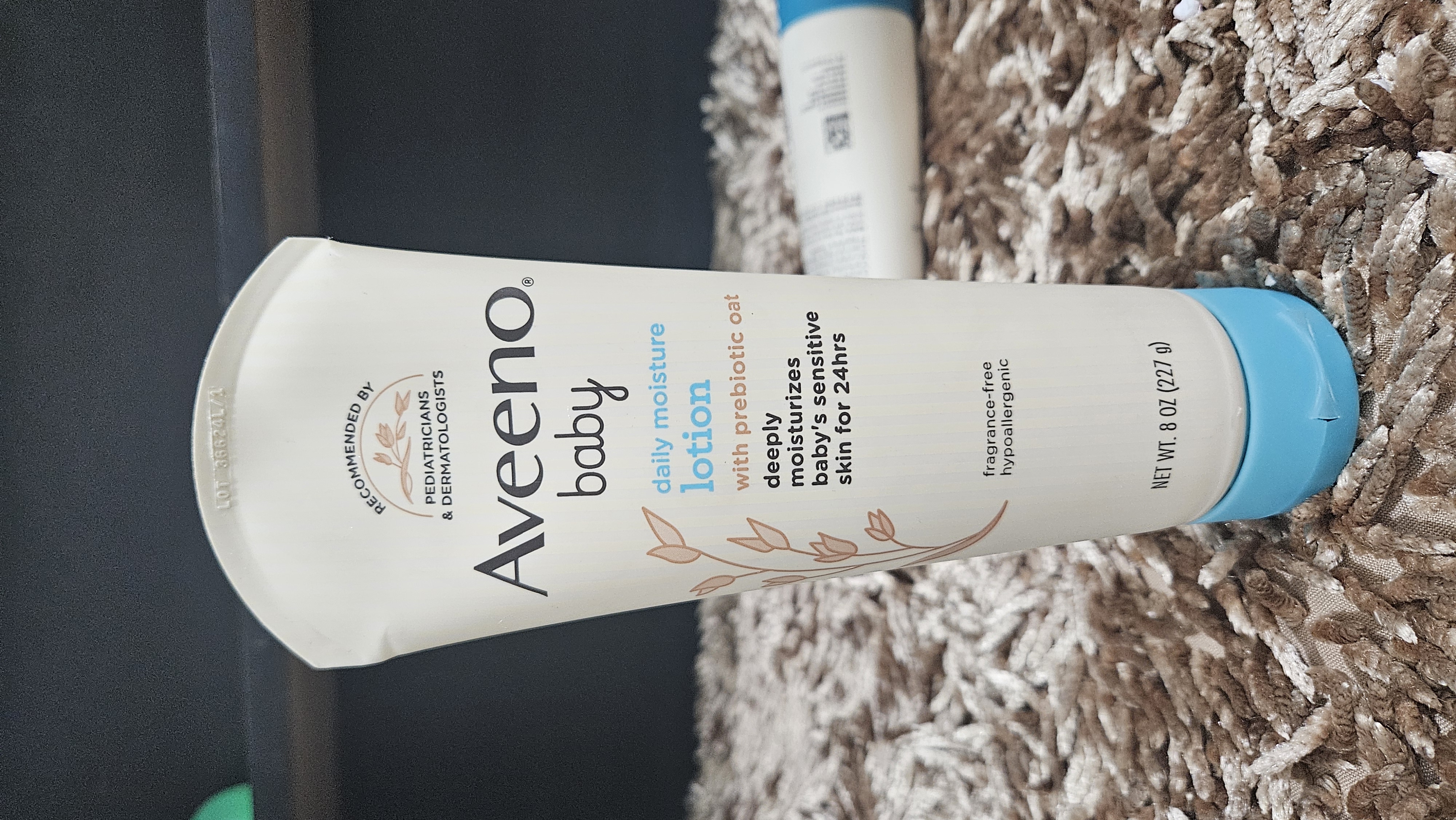 Aveeno moisture lotion -227ml