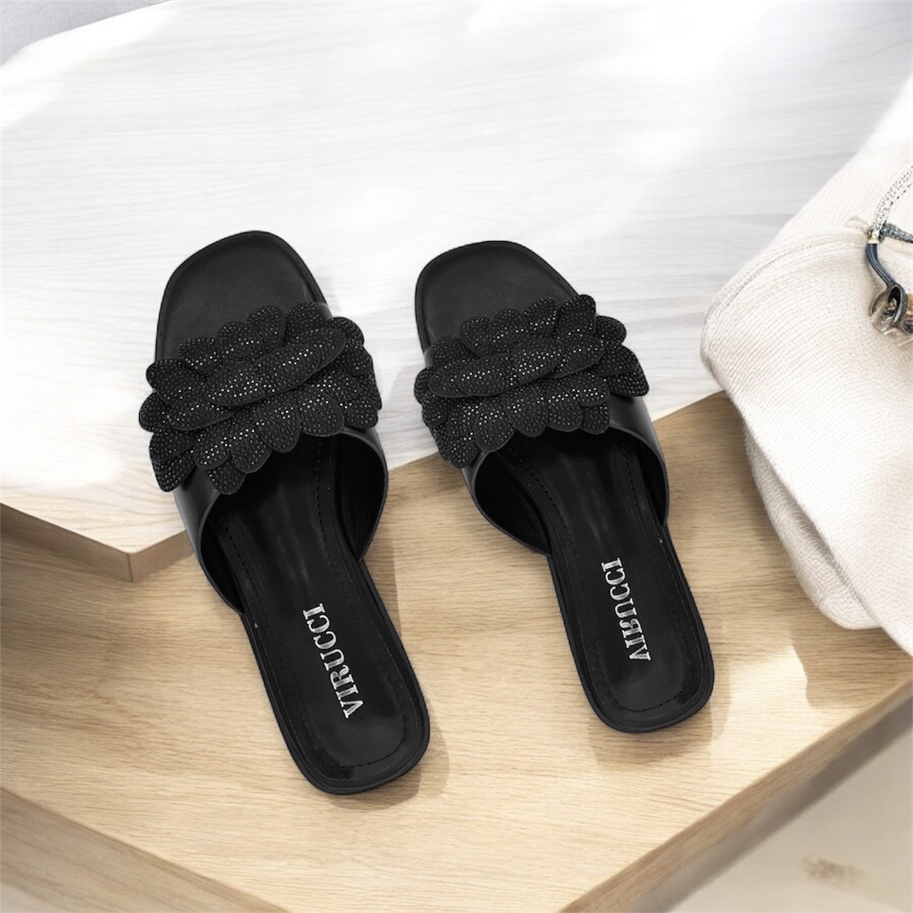 Ladies Slipper
