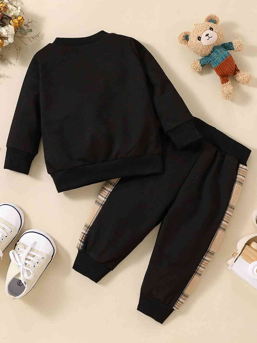 Sweatshirt and trousers set_img_1