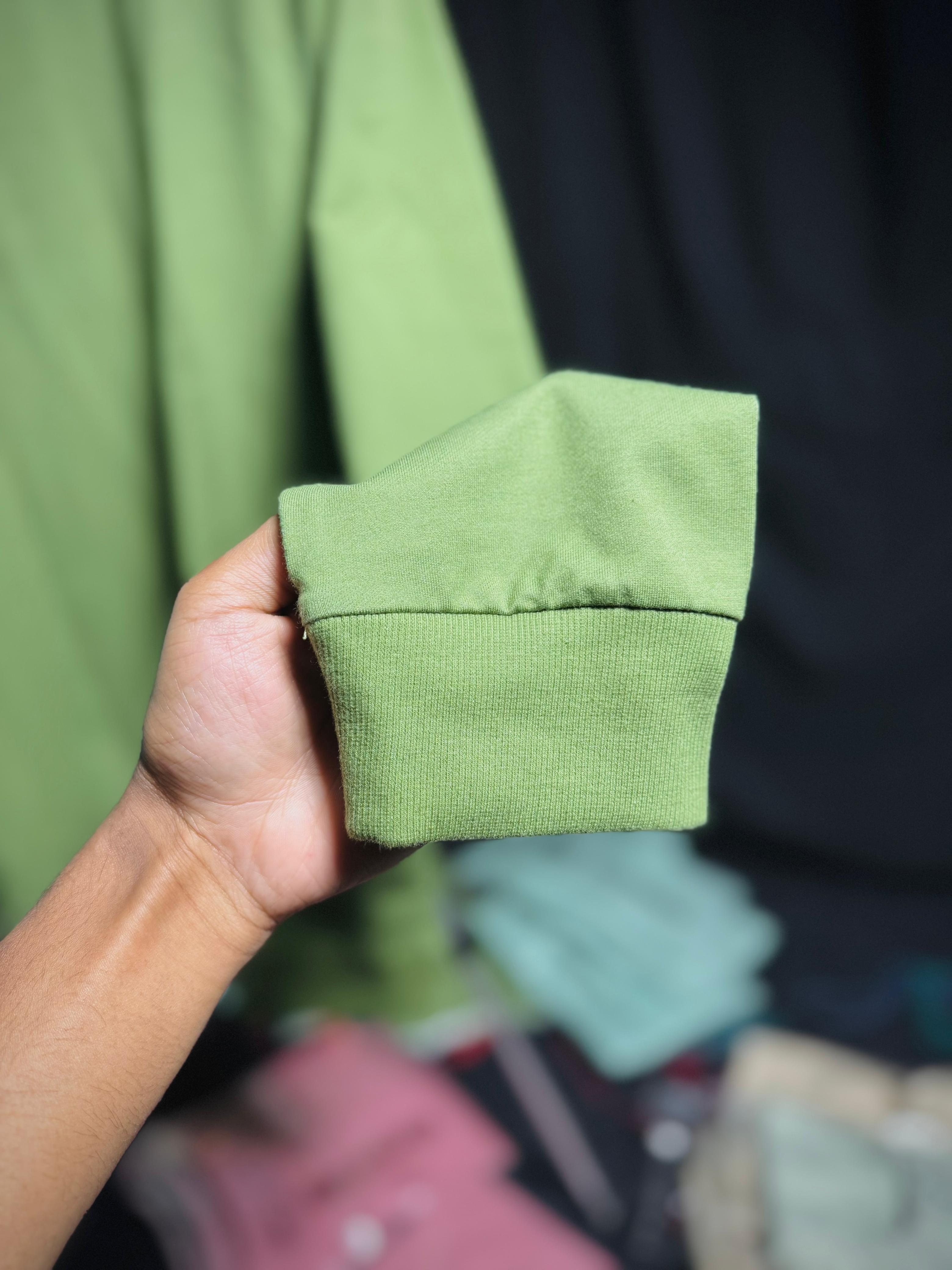 ACENTRIC'S Round-Neck Pullover Sweatshirt - Image 3