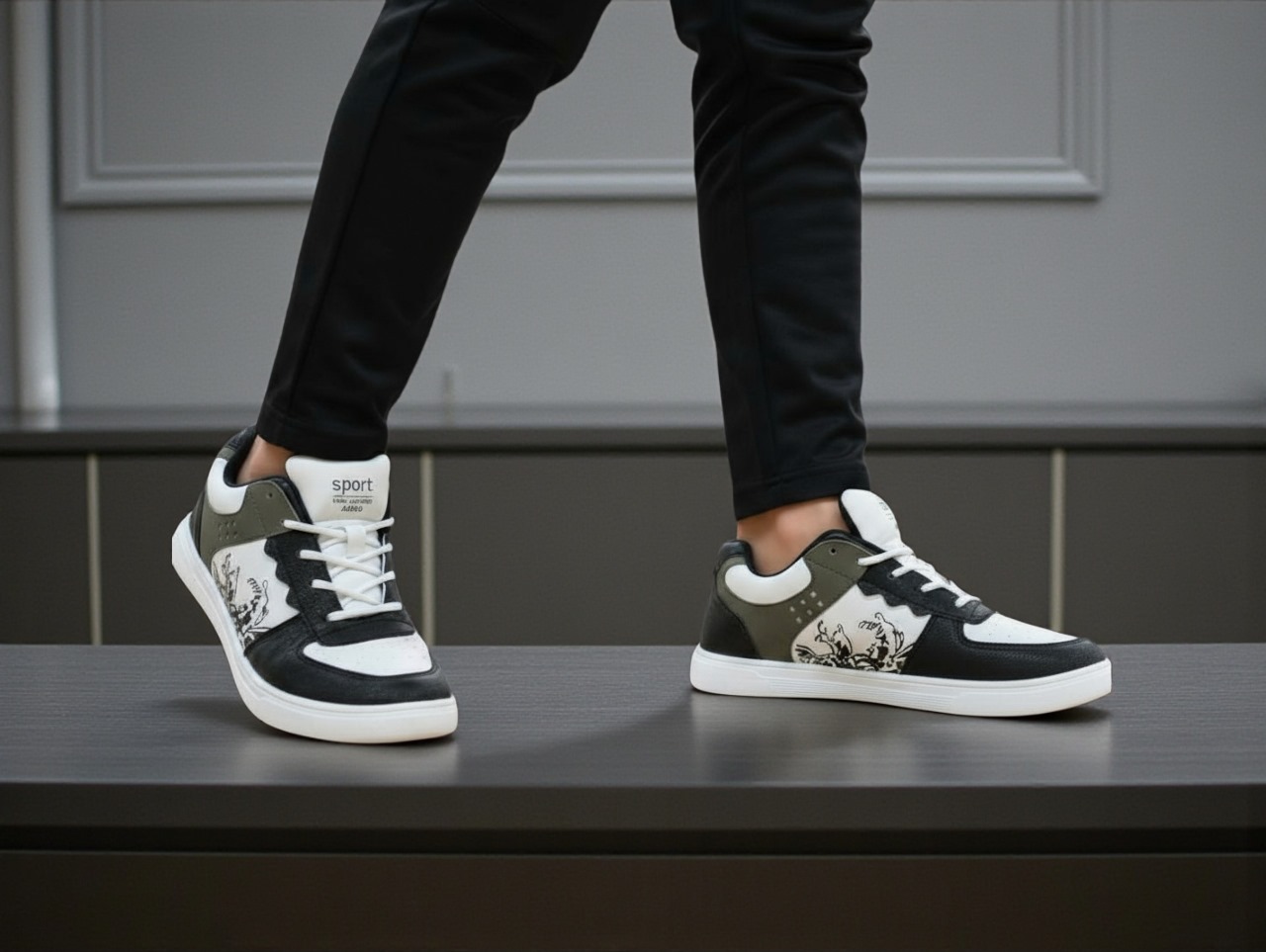 Premium Fashionable Sneaker ( ADS-2)_img_9