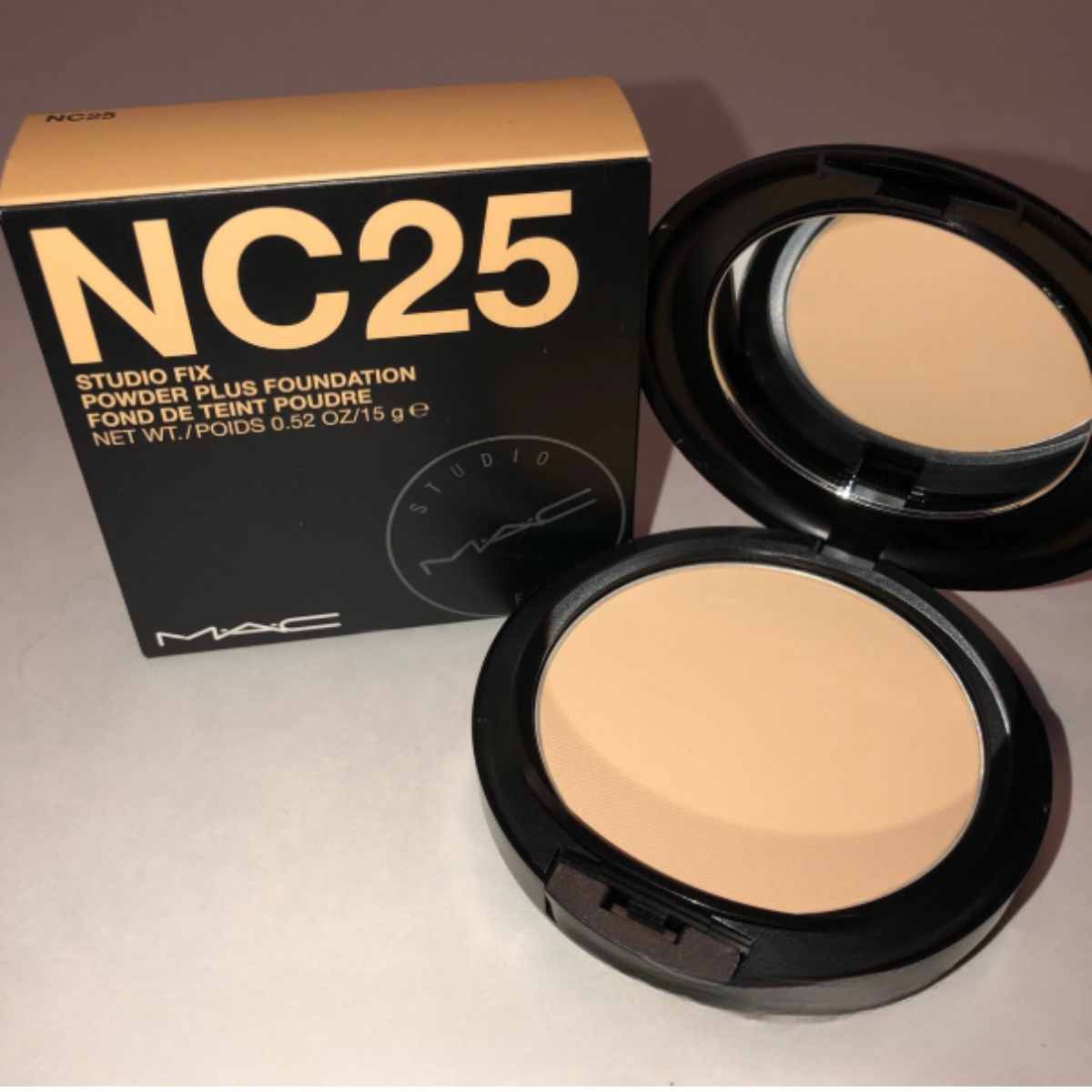 MAC Studio Fix Powder Plus Foundation – NC 25 (0.52 oz / ~15 g) (MAC2)