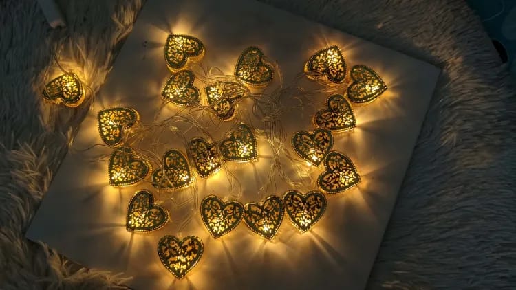 20 LED Love Shape Metal Fairy Light_img_1