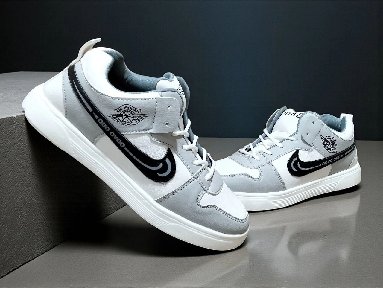 Premium Fashionable Sneaker (GHEYA)_img_2