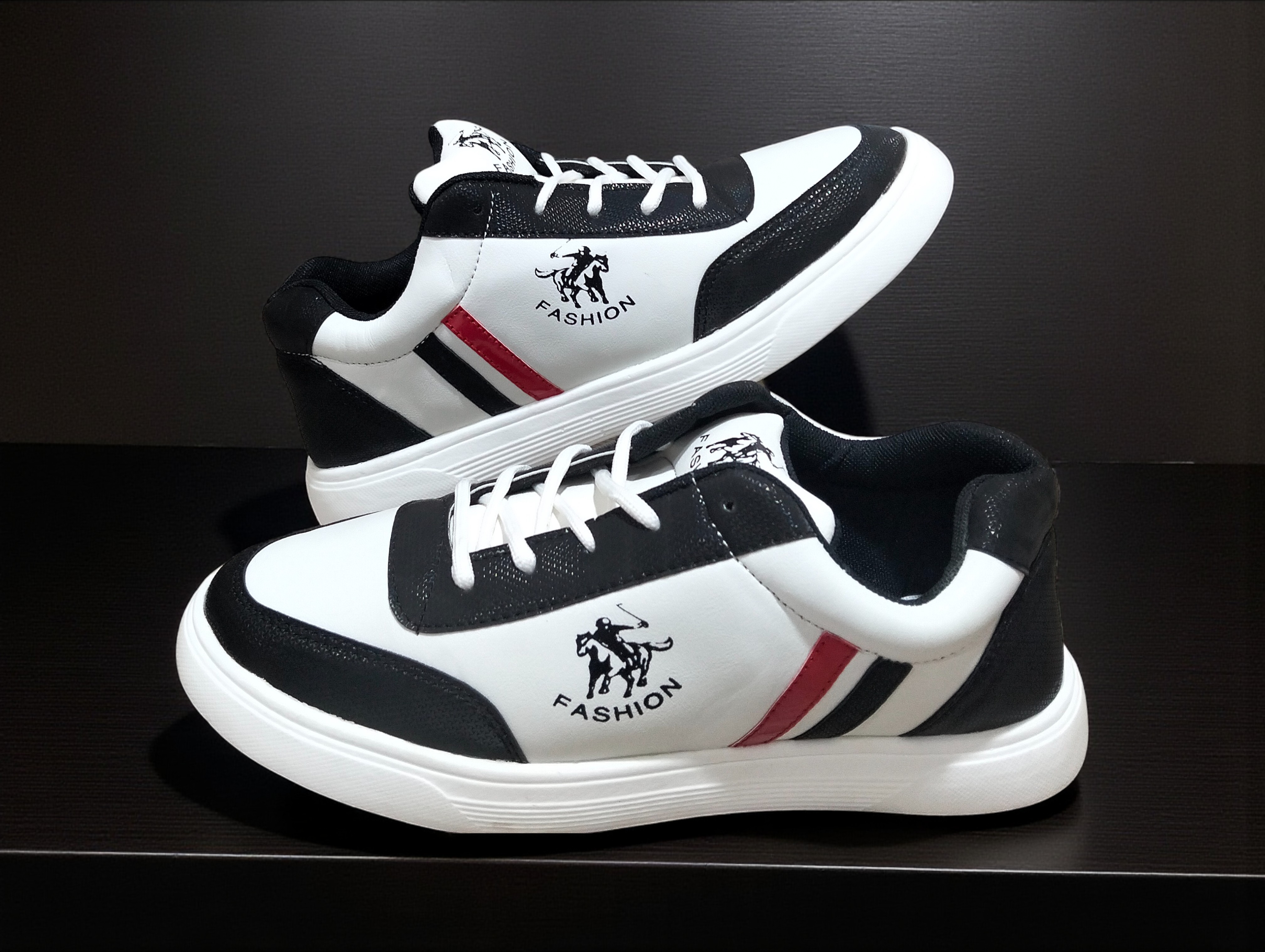 Premium Fashionable Sneaker (ADS-1)_img_3