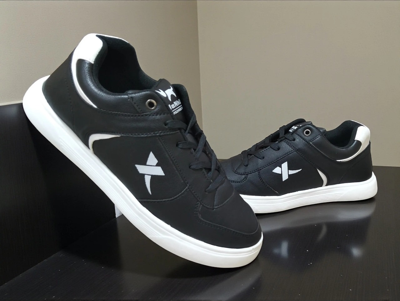 Premium Sneakers (ADS-50)_img_0