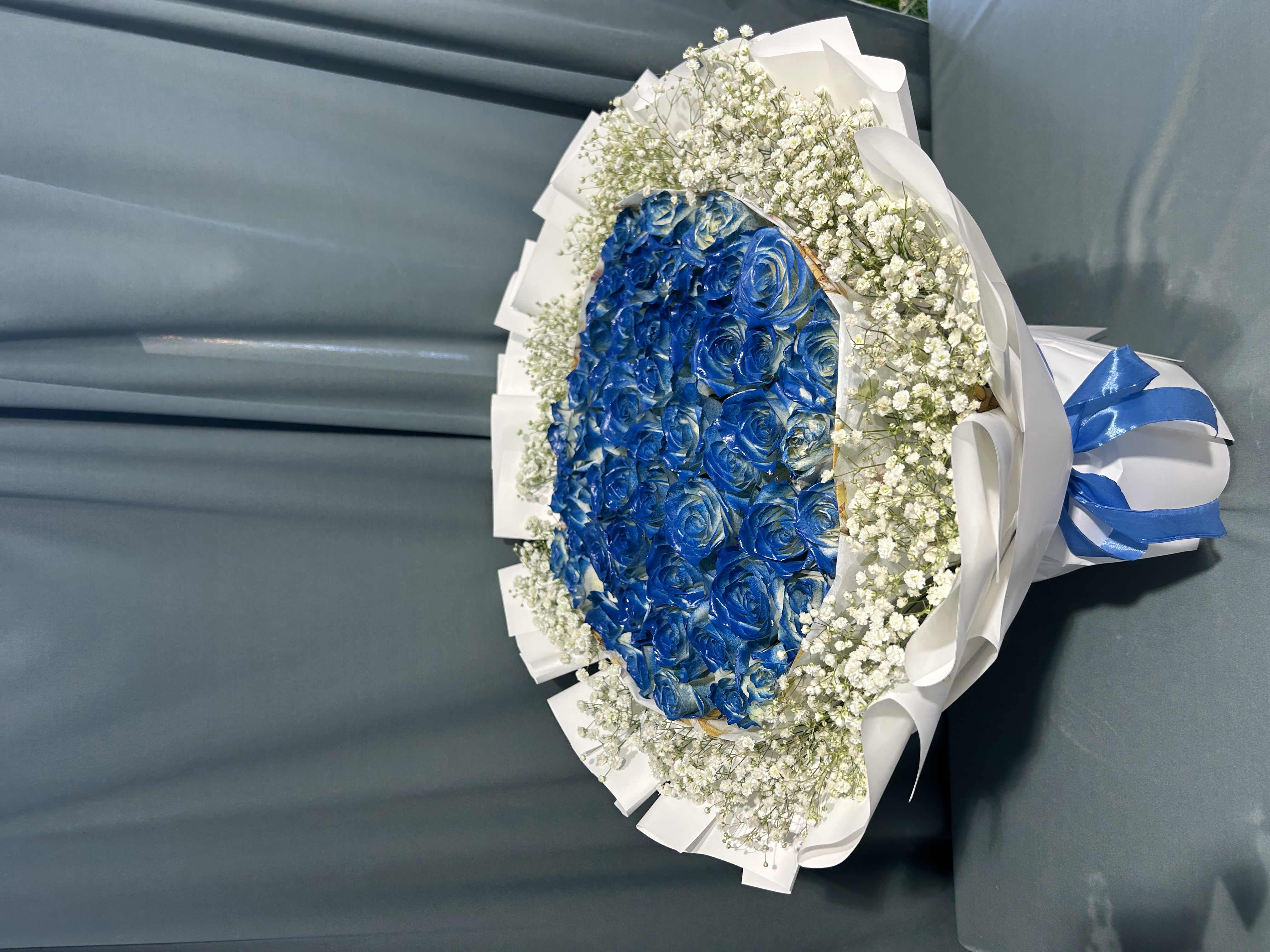 Blue Roses stunning bouquet_img_1