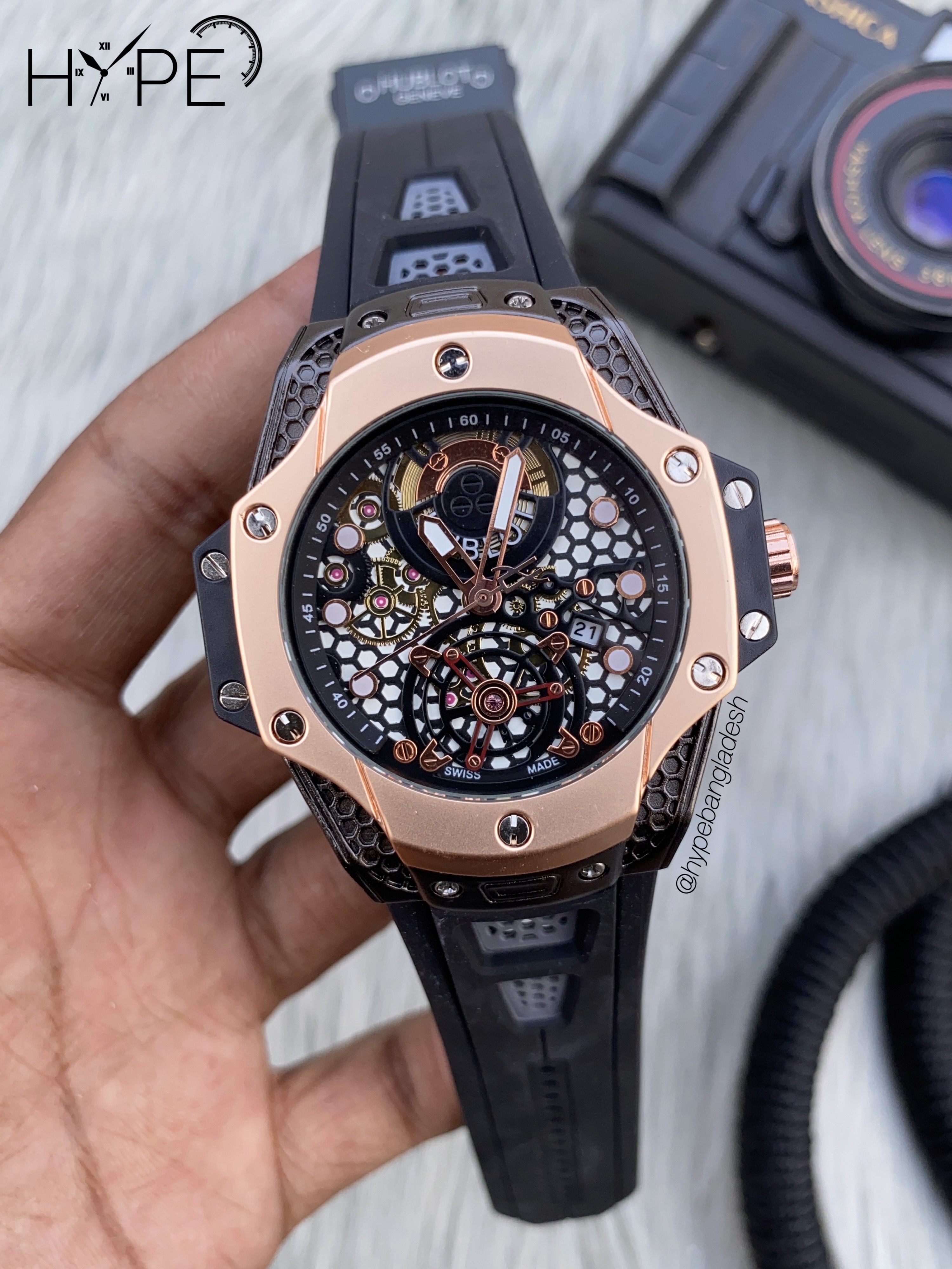 HUBL0T Quartz
