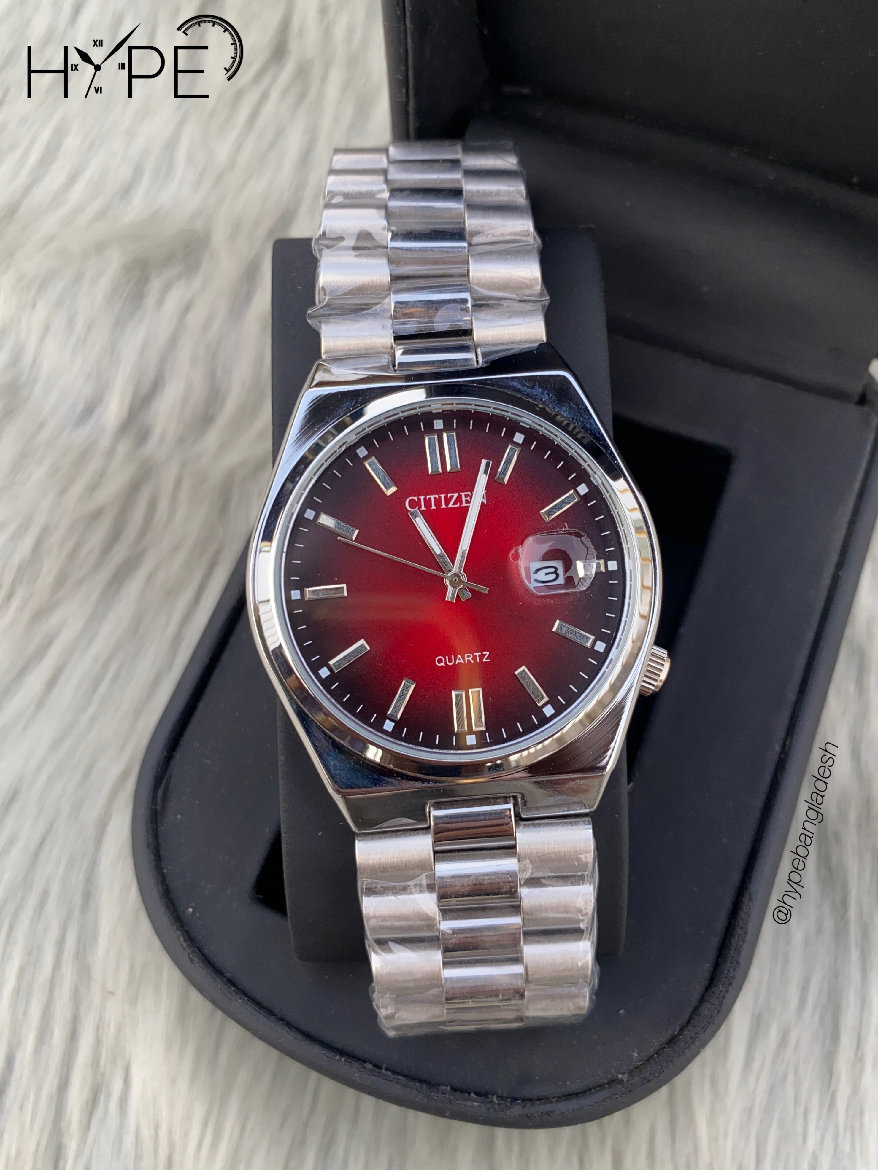 Citizen Quartz red dial