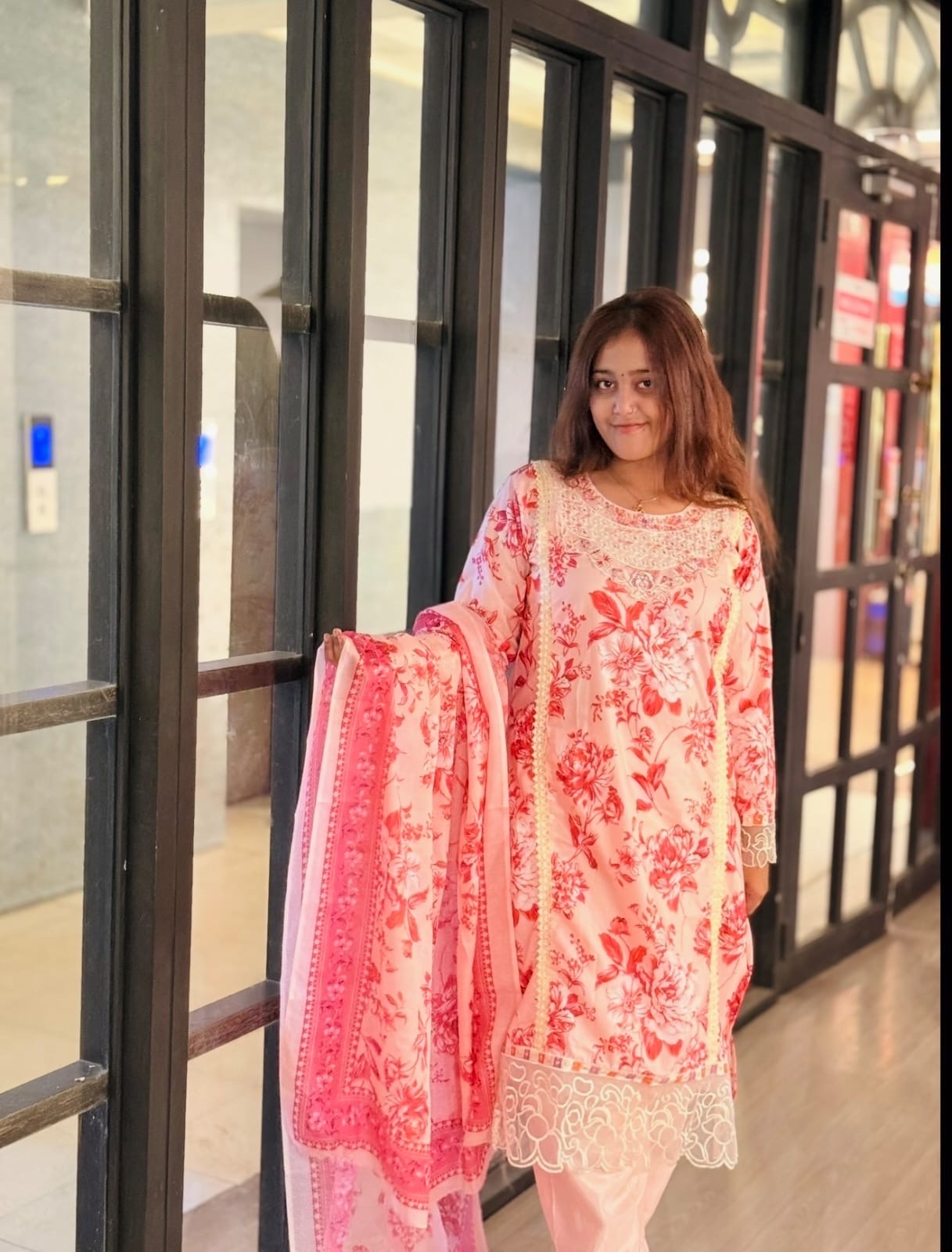 Elegant Printed AC Cotton 3-Piece Suit | Pakistani Inspired Design thumbnail 4