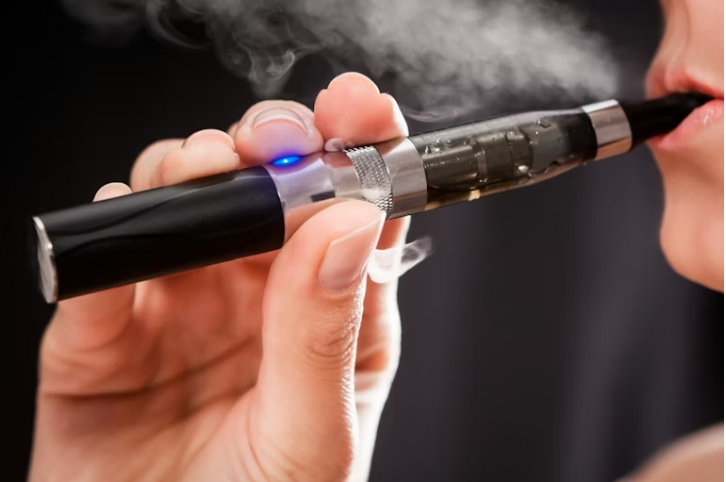 ce10 electronic cigarette Vape International PRC product high performing Vape E pen style EVOD multicolor with juice free- 1 piece CE10 Portable Vape Pen Electronic