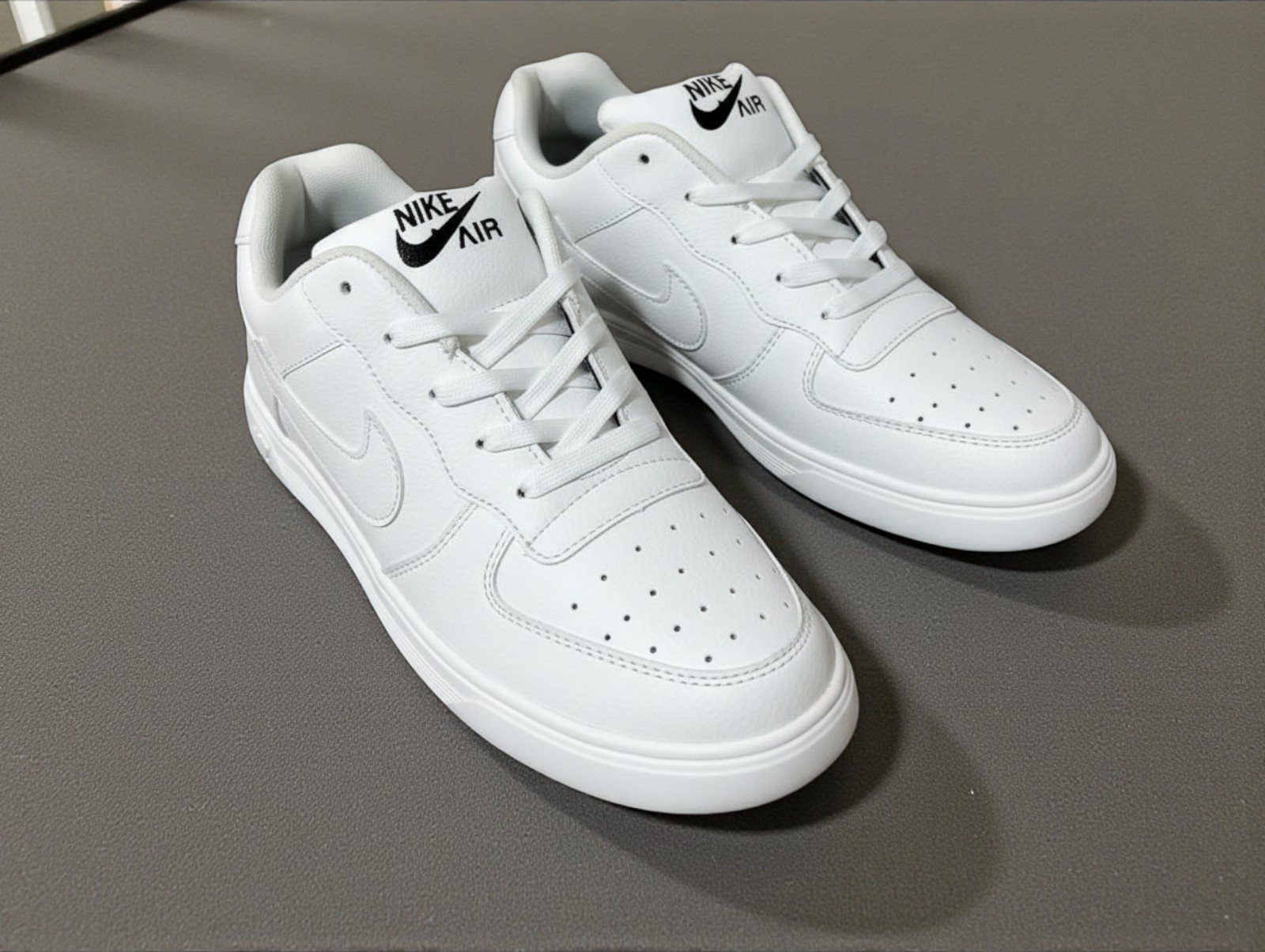Premium Fashionable Sneaker(ADS-43)_img_4