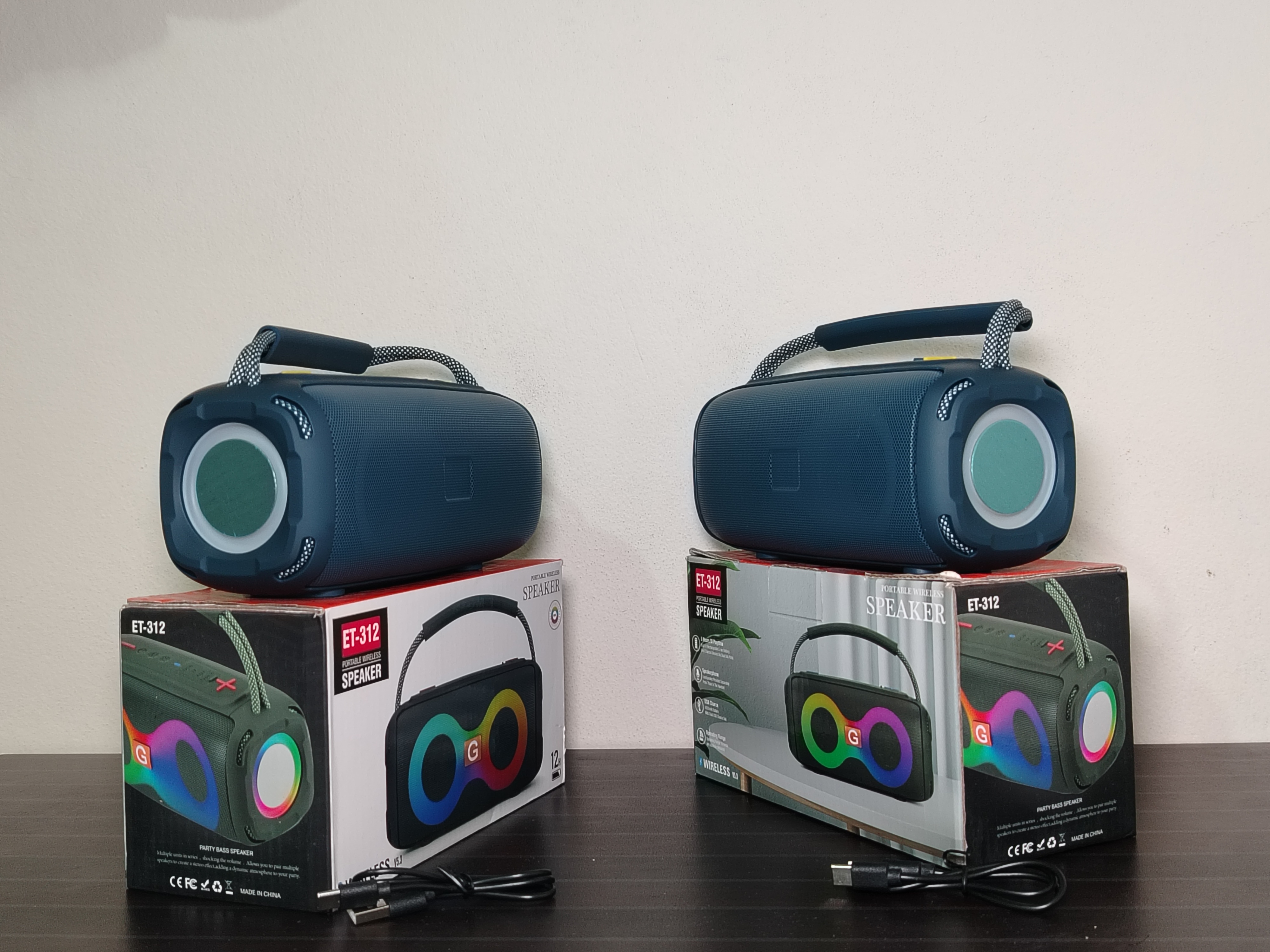 ET-312 Portable Wireless Speaker with RGB Light - Image 3