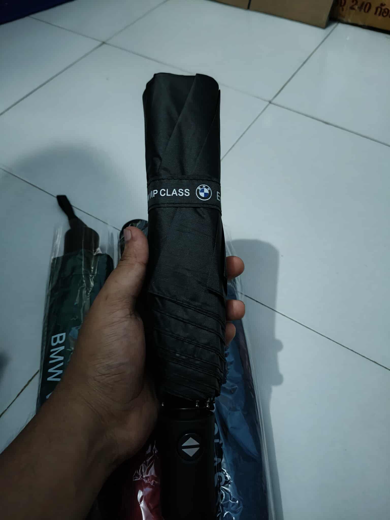 NEW Fully Automatic Umbrella 3 Folding Sunshade Sunscreen 8 Ribs UV Protection Rainy Plus_img_2