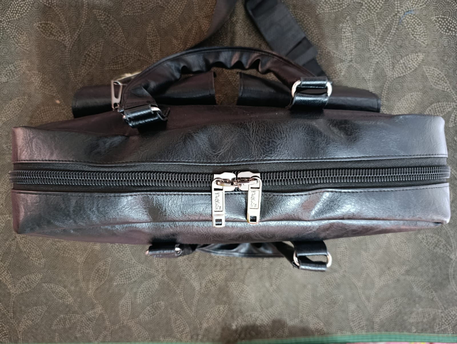 New artificial leather bag (black colour).....( code 122)....... ঢাকা সিটিতে ৭০, বাইরে ১৩০ টাকা কুরিয়ার চার্জ প্রযোজ্য_img_1