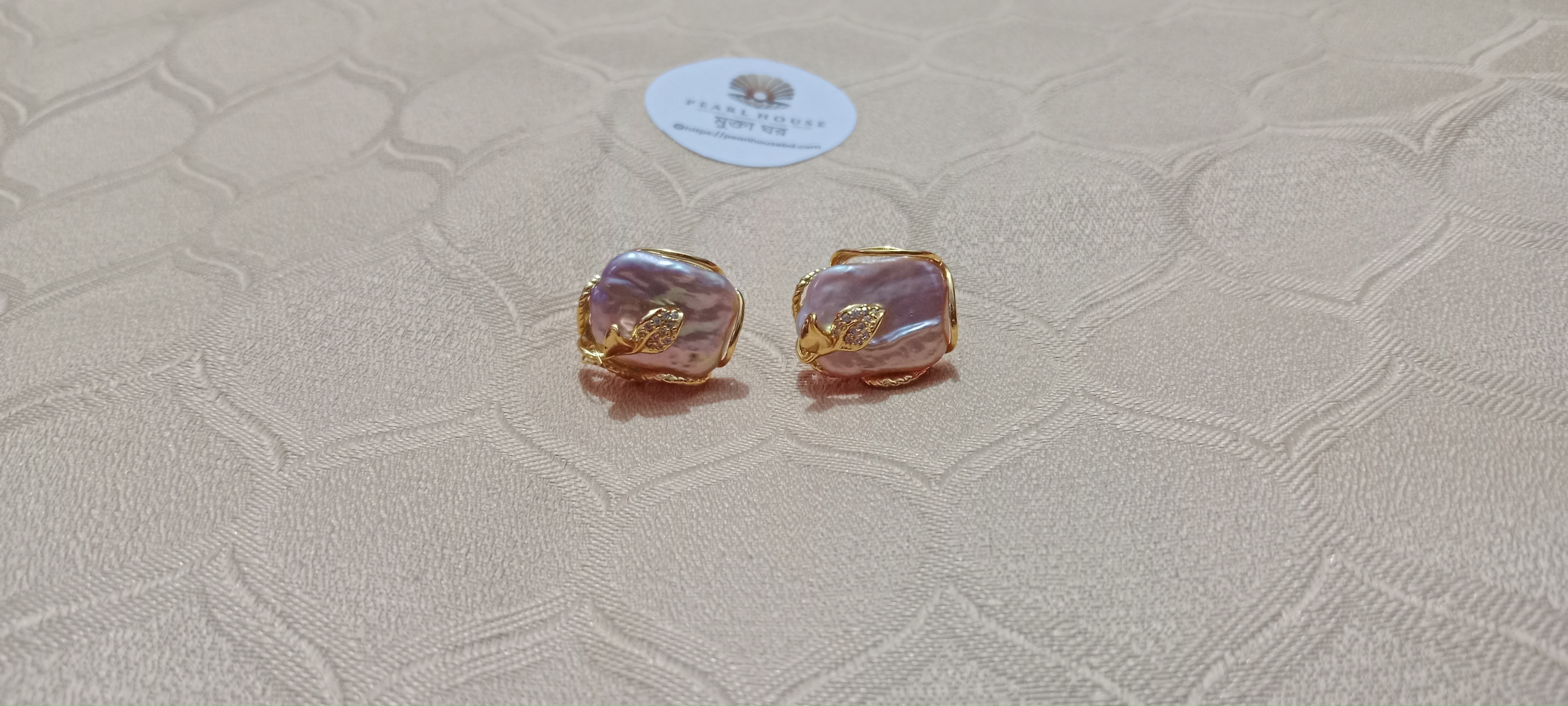 Exclusive Mother Pearl Ear Ring_img_0