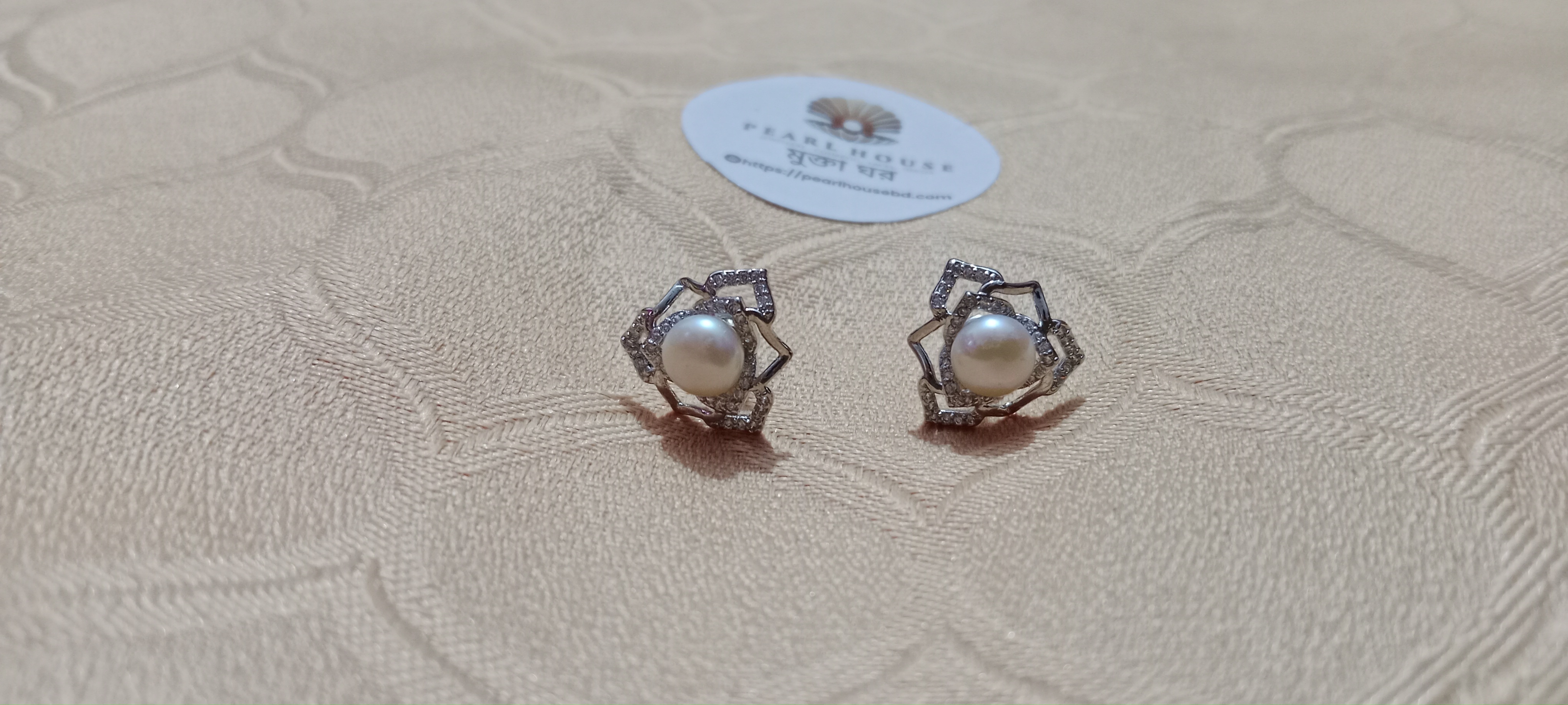 Exclusive Pearl Ear Ring_img_1