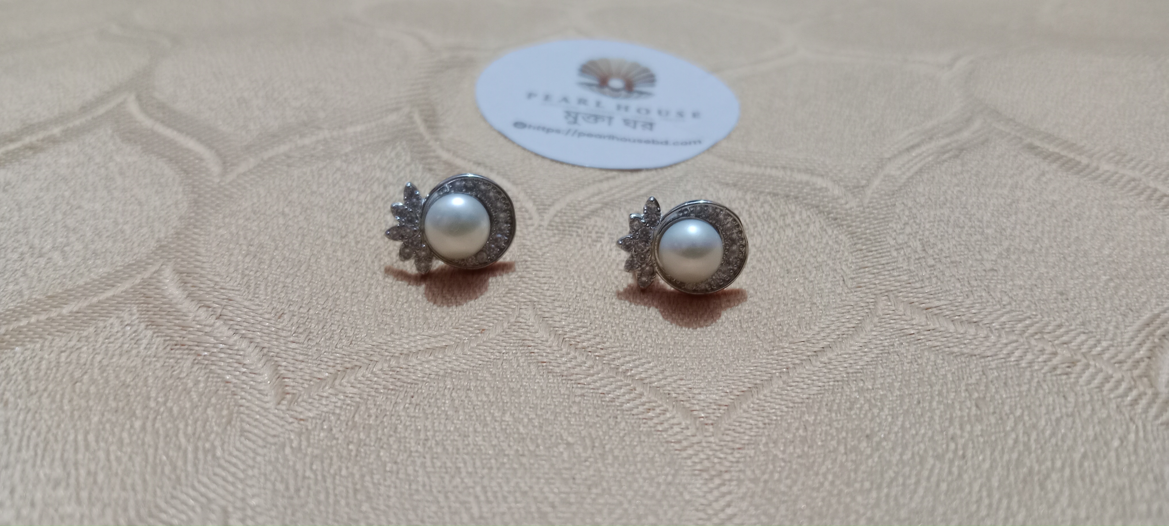 Exclusive Pearl Ear Ring_img_2