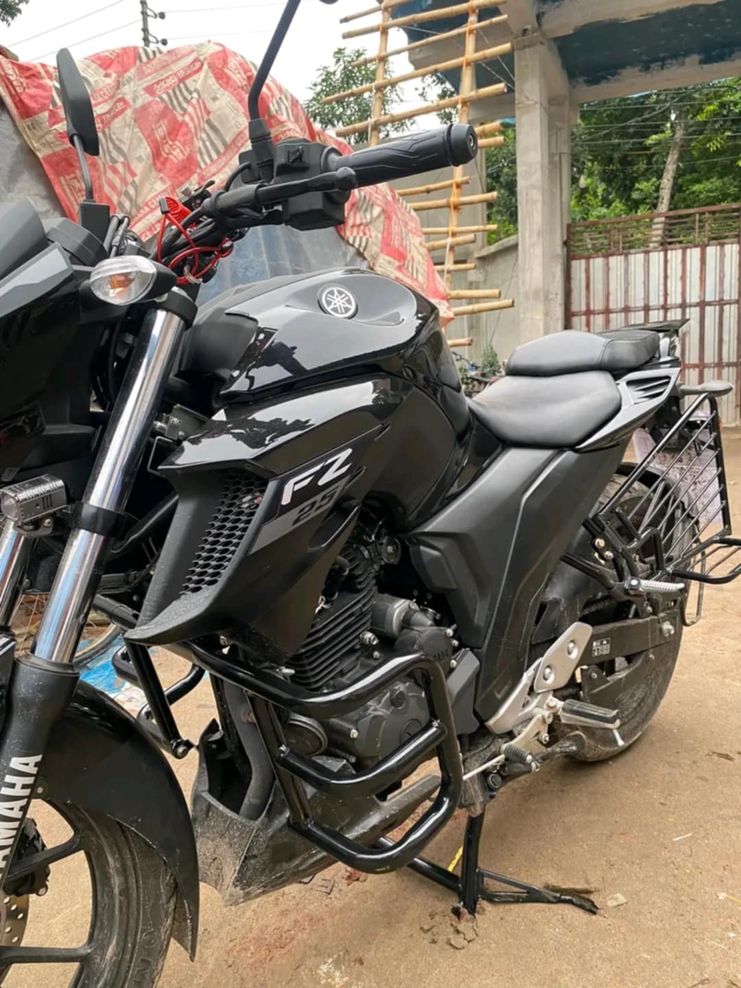 Premium Heavy Engin Gourde Bumper For Yamaha FZ-25_img_1