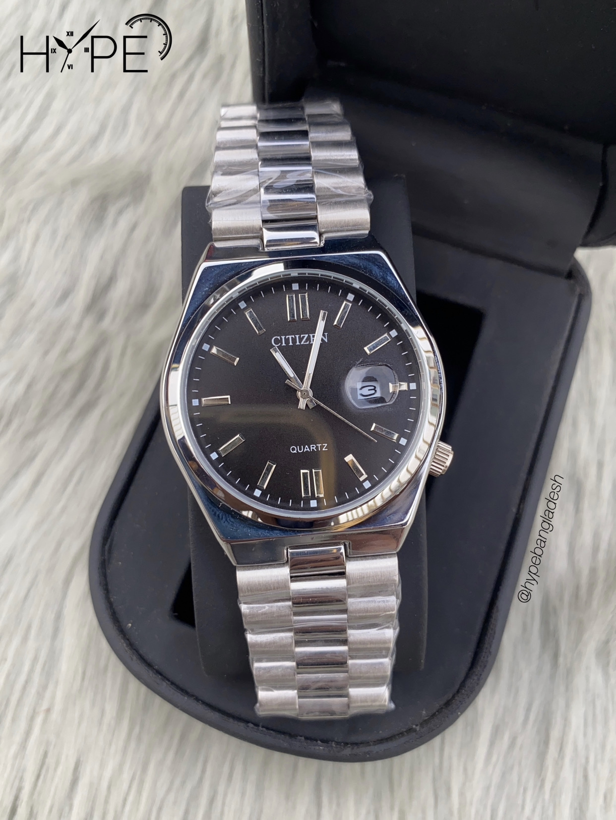 Citizen Quartz black dial