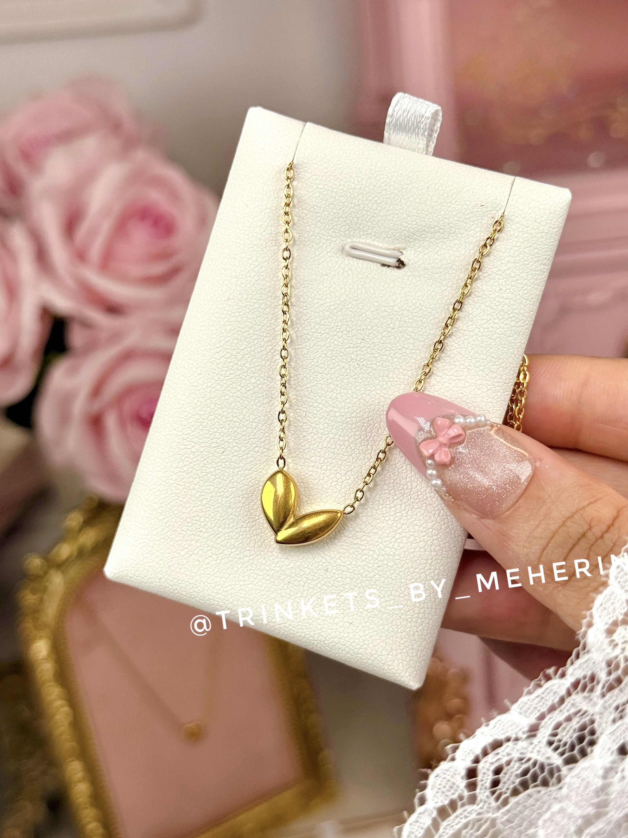 Love pendant neckpiece_img_2