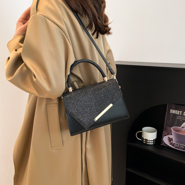 New party bag (Black) image 3
