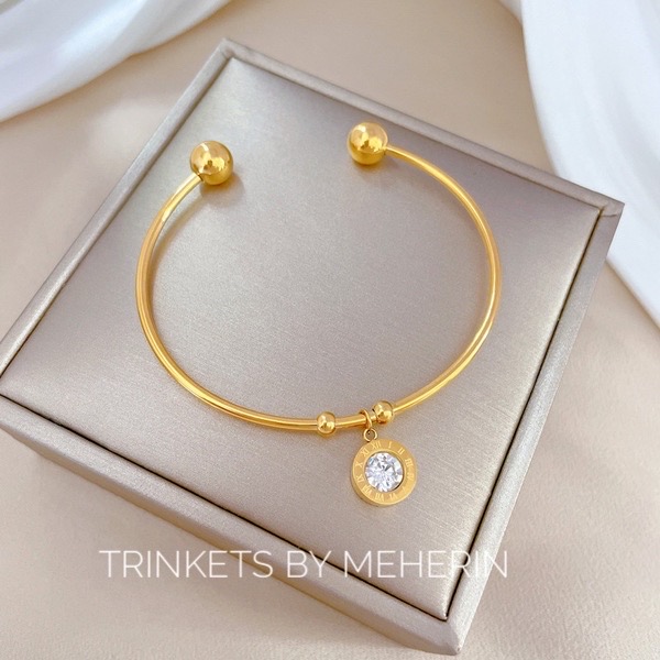 Roman charm cuff bracelet(gold)_img_0