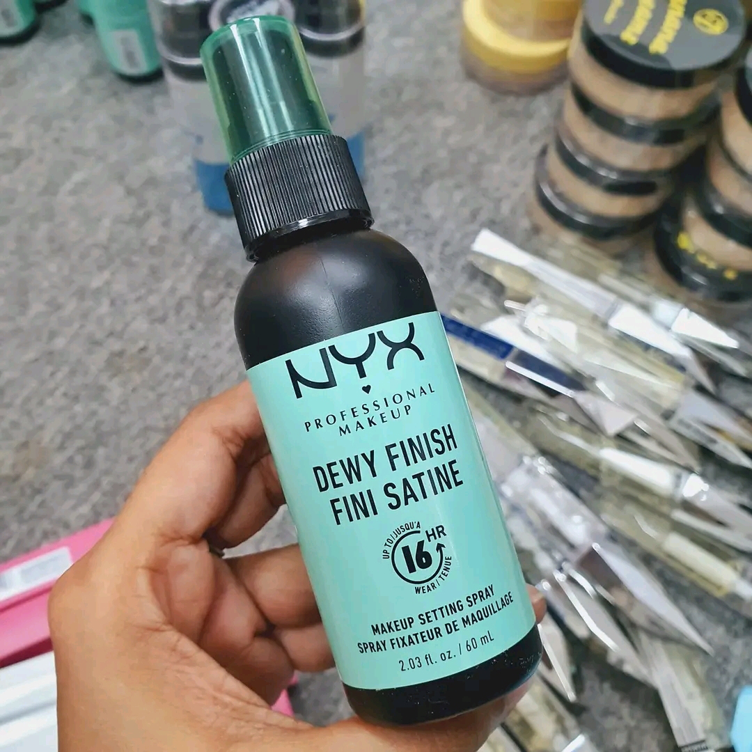 Nyx Cosmetics Dewy Setting spray_img_3