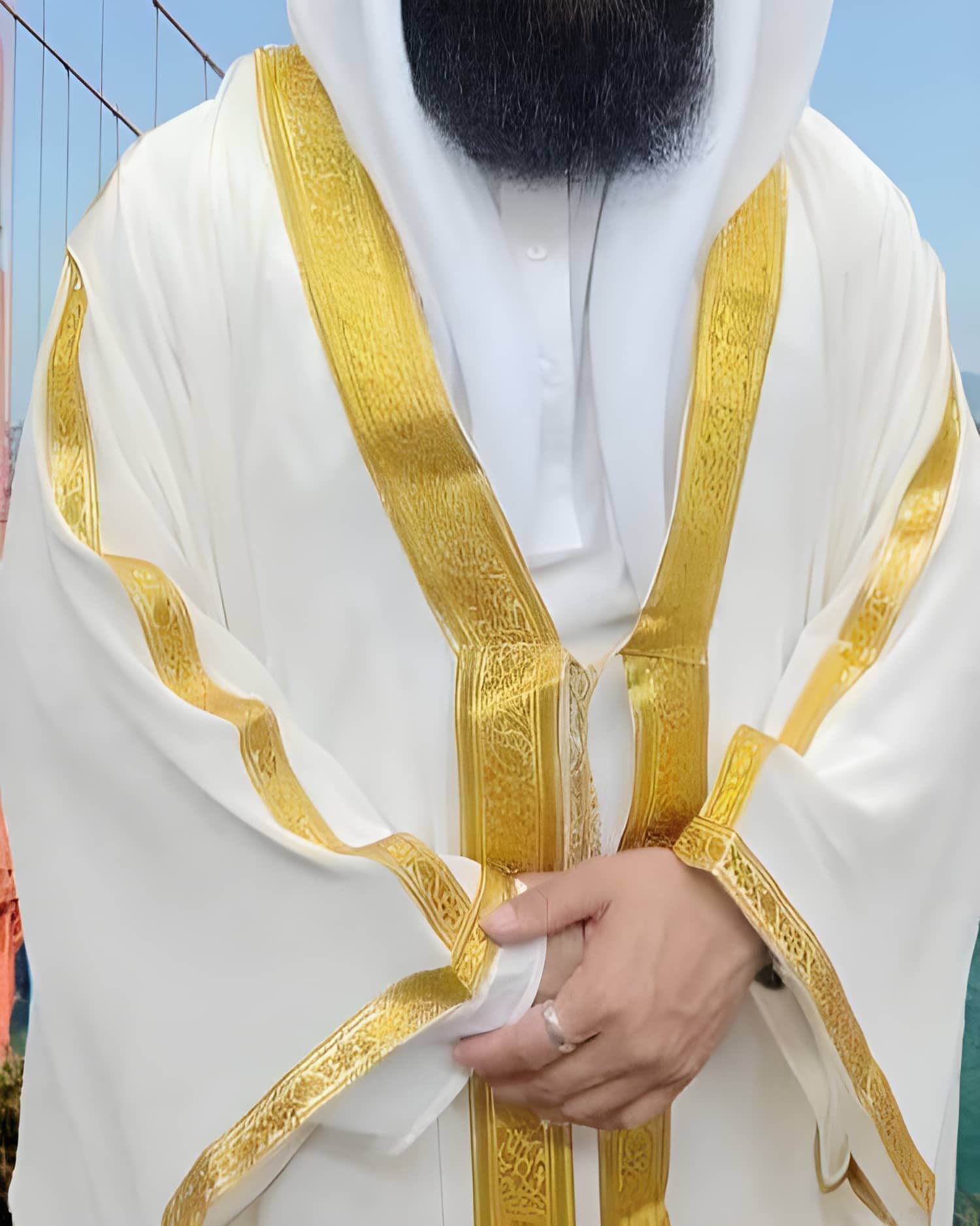 আবাকাবা অফ হোয়াইট/ক্রিম